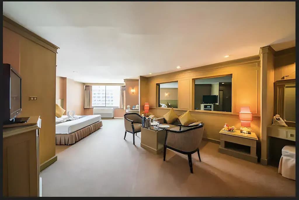 Hotel photo 12