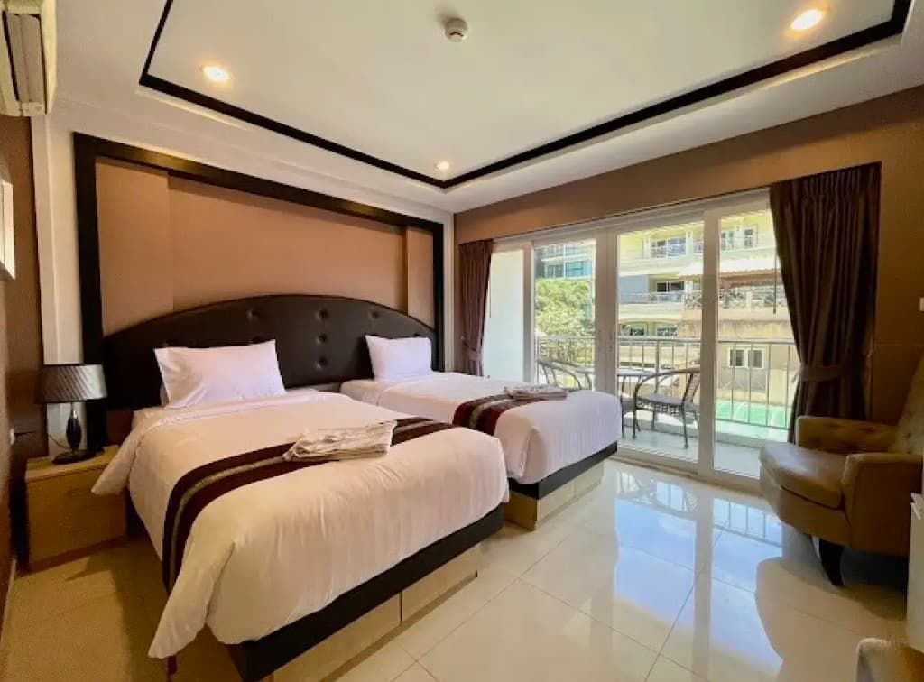 Hotel photo 12
