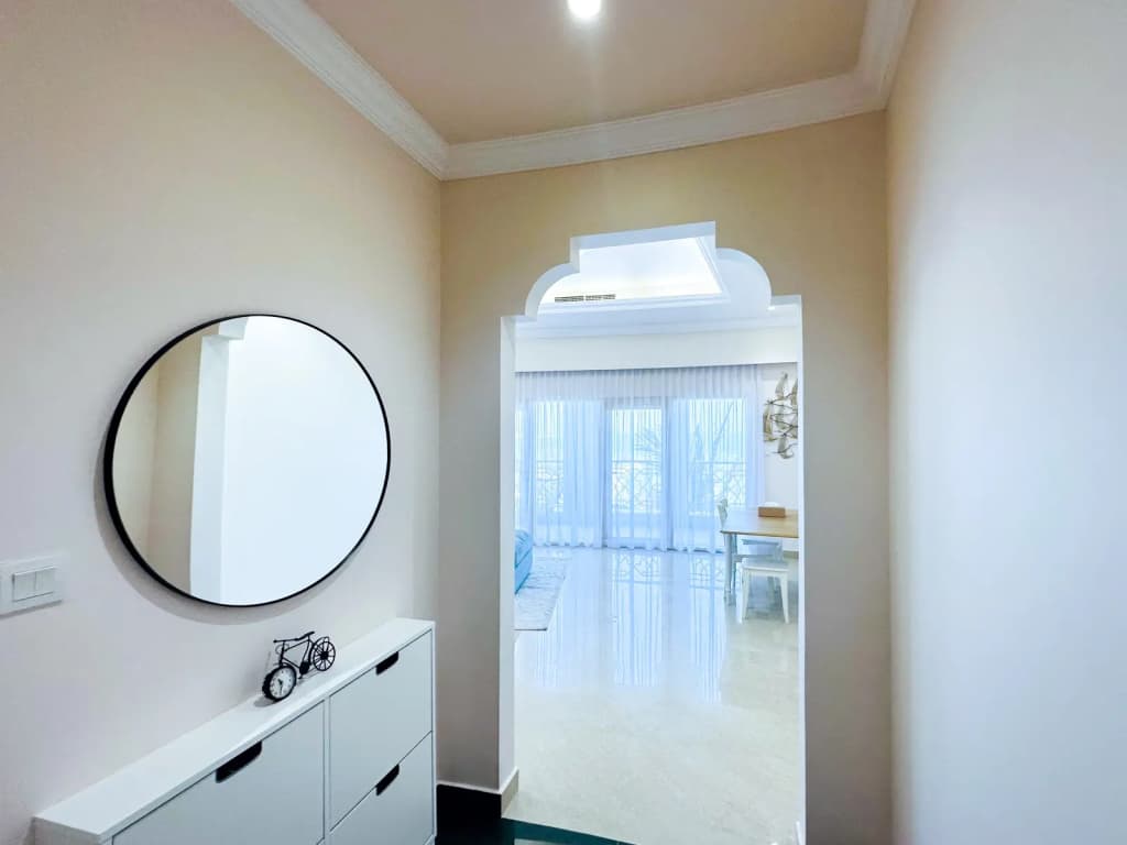 1 Bedroom Apartment with balcony