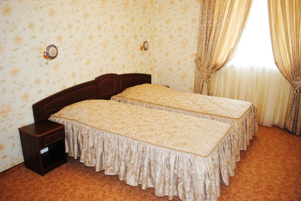 Double Suite with balcony full double bed