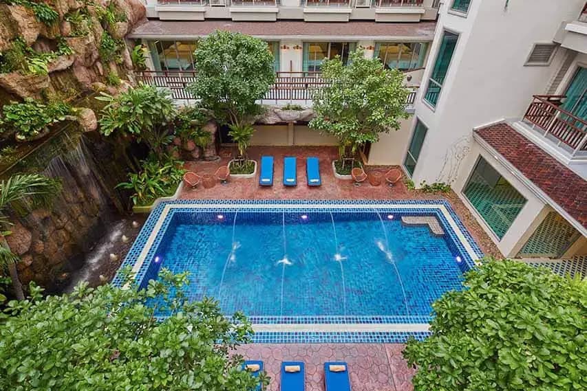 Hotel photo 1