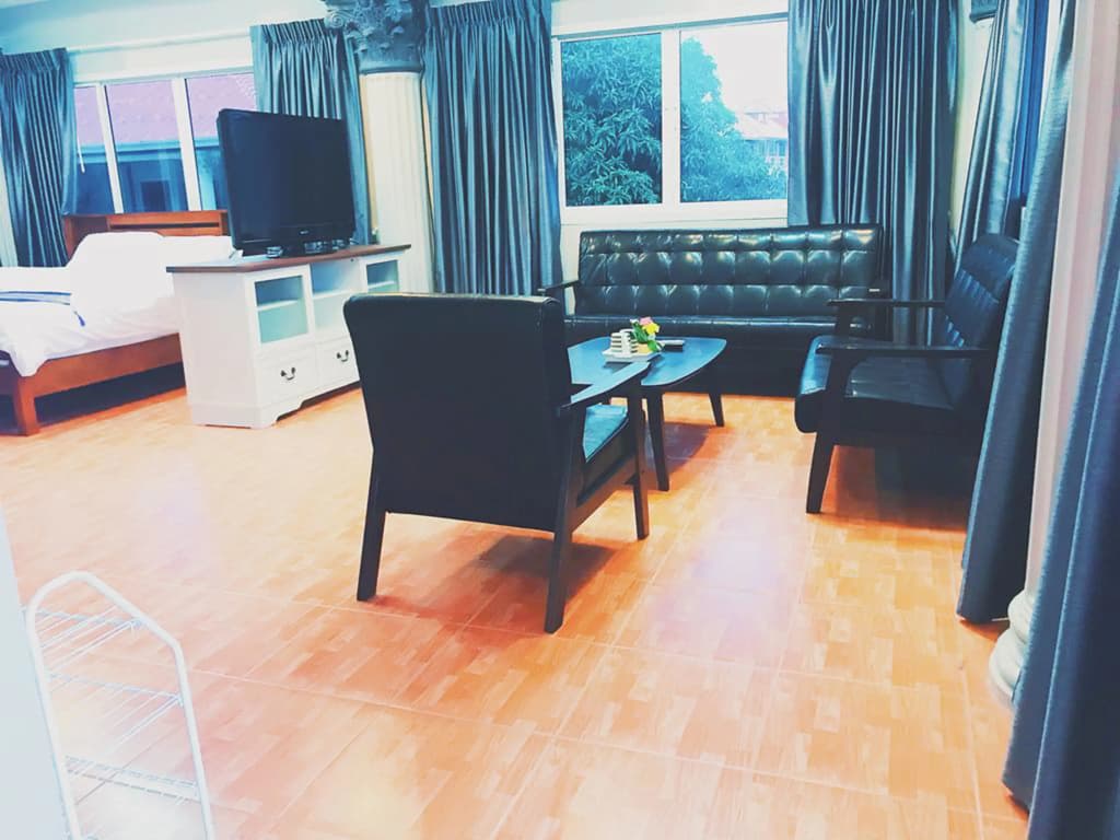 1 Bedroom Suite
