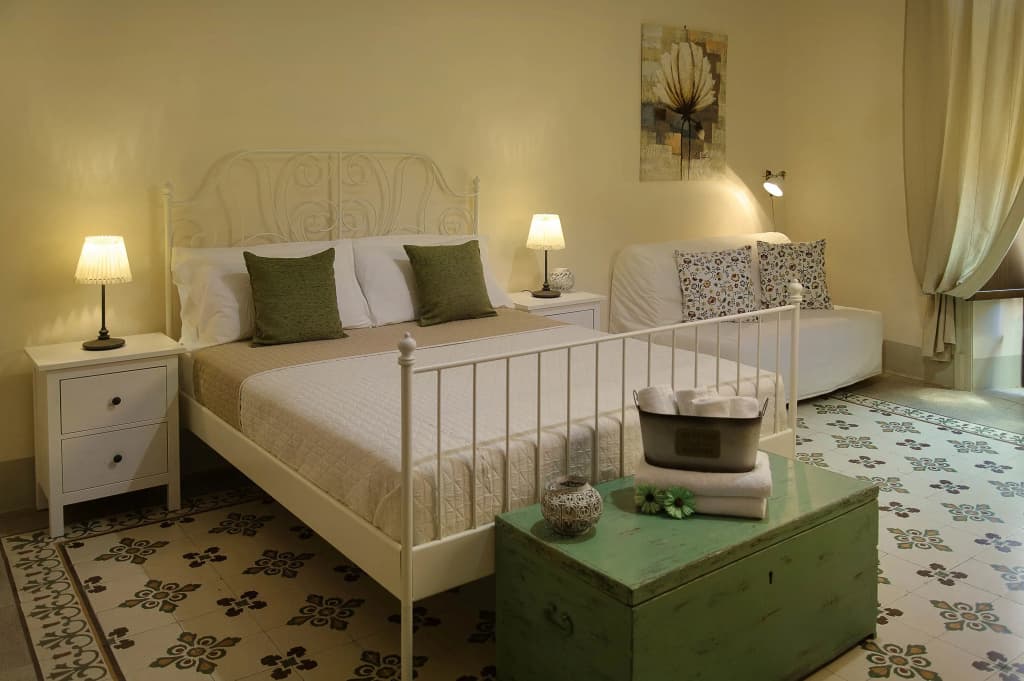 Deluxe Double room full double bed