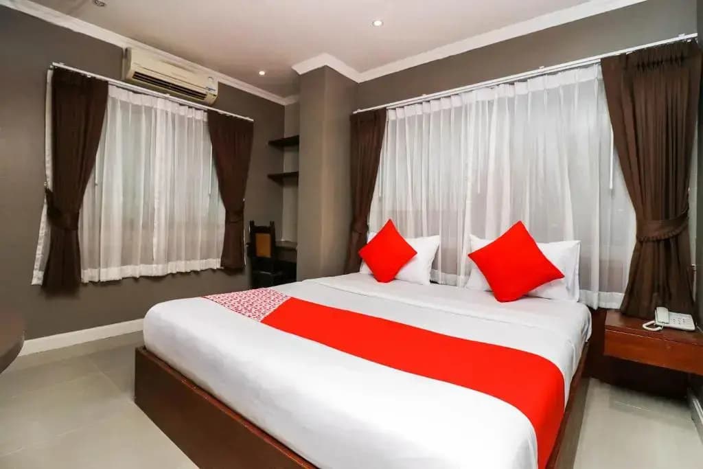 Double Suite full double bed