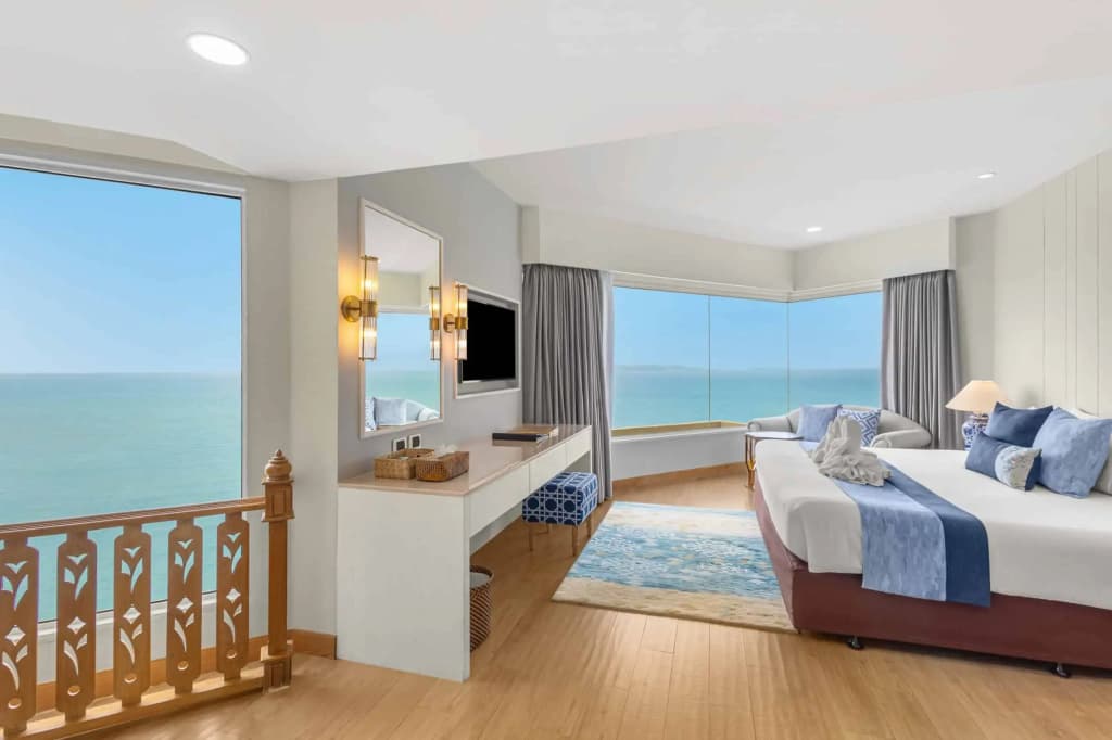 1 Bedroom Diamond Double Suite full double bed