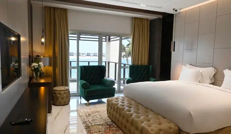 4 Bedrooms Delma with Private Pool Villa with sea view