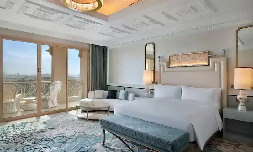 1 Bedroom Double Suite with golf view full double bed