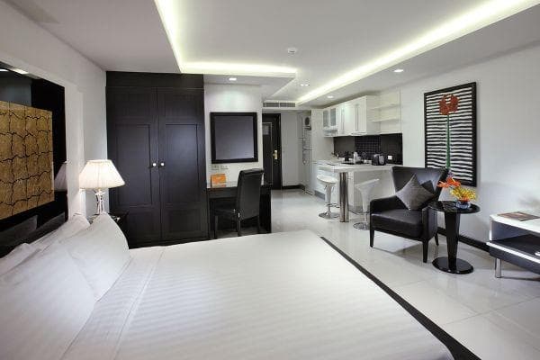 Double Studio with balcony full double bed
