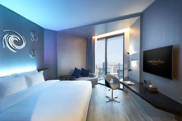 Superior Double room with balcony and with sea view full double bed
