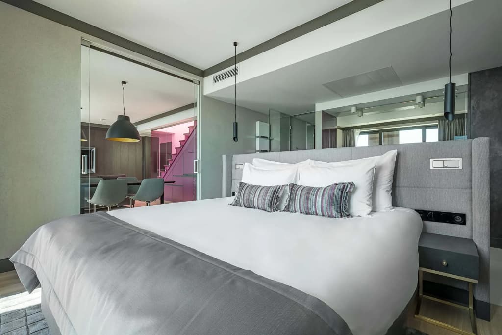 East Double Suite full double bed