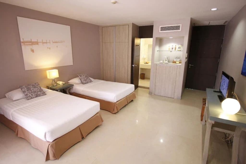 Premier Garden Access Double room twin beds