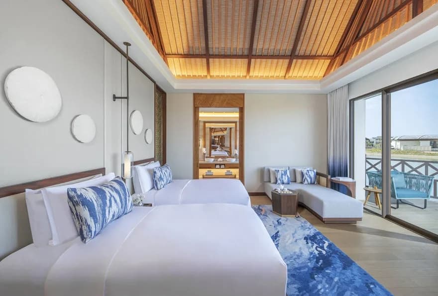 2 Bedrooms Anantara Over Water Pool Villa