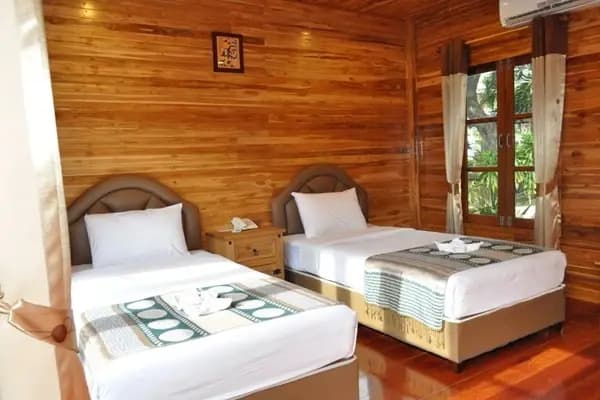 Double Thai Villa twin beds