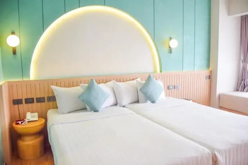 Deluxe Double room with balcony and with sea view twin beds