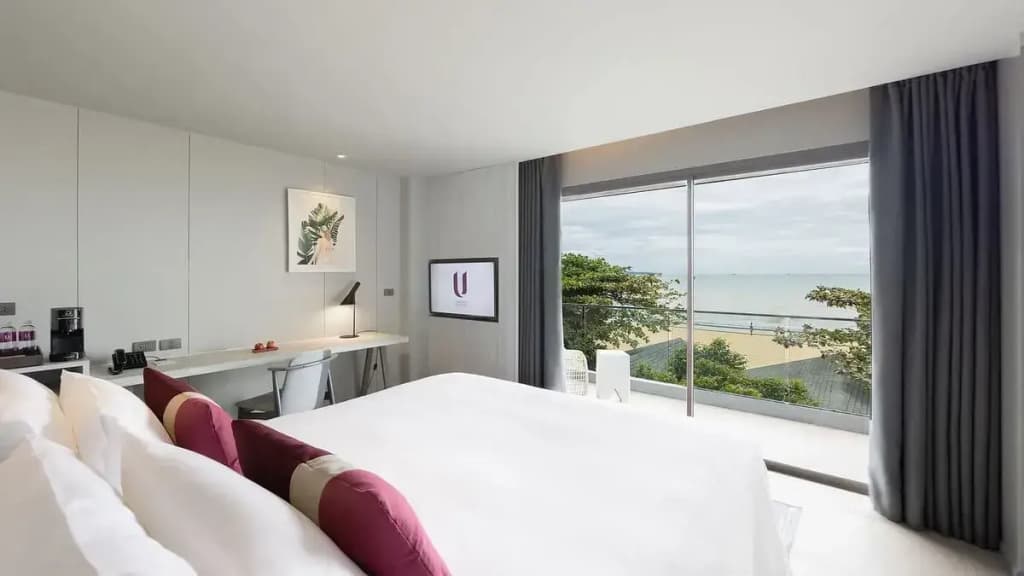 Deluxe Double room with sea view twin beds