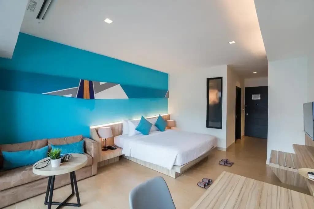 Deluxe Premier Double room with pool view twin beds
