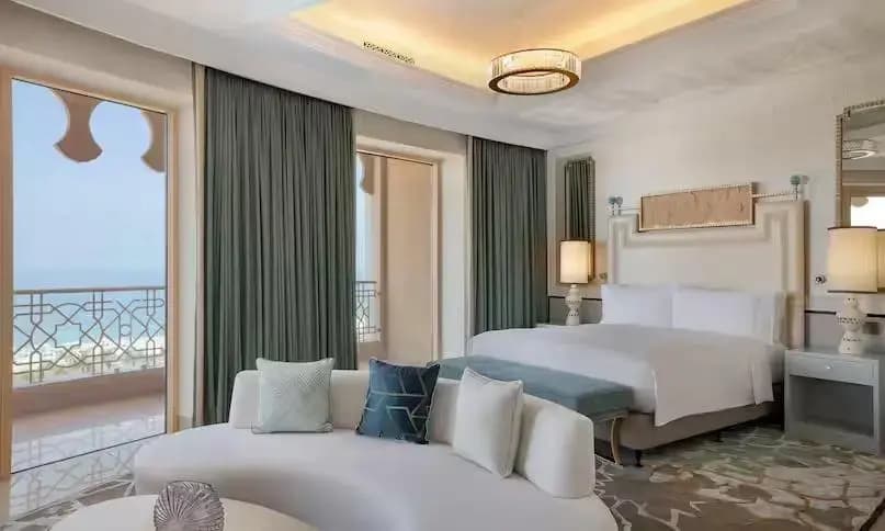Premier Double room with ocean view full double bed