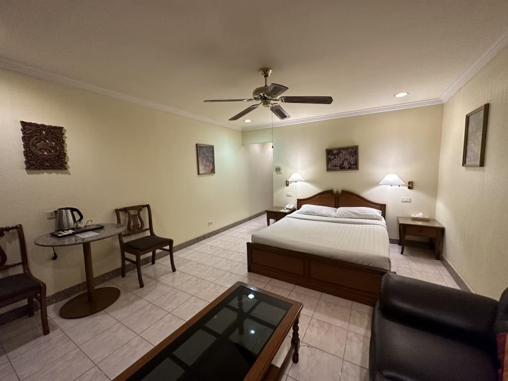 Superior Deluxe Double room full double bed