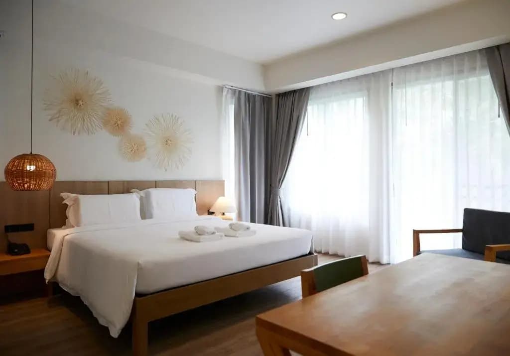 Suite with garden view