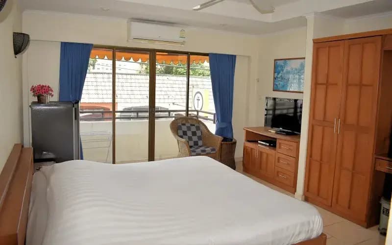 Standard Double room with balcony full double bed