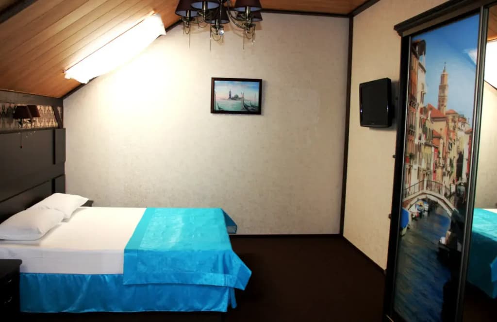 Economy Double room full double bed