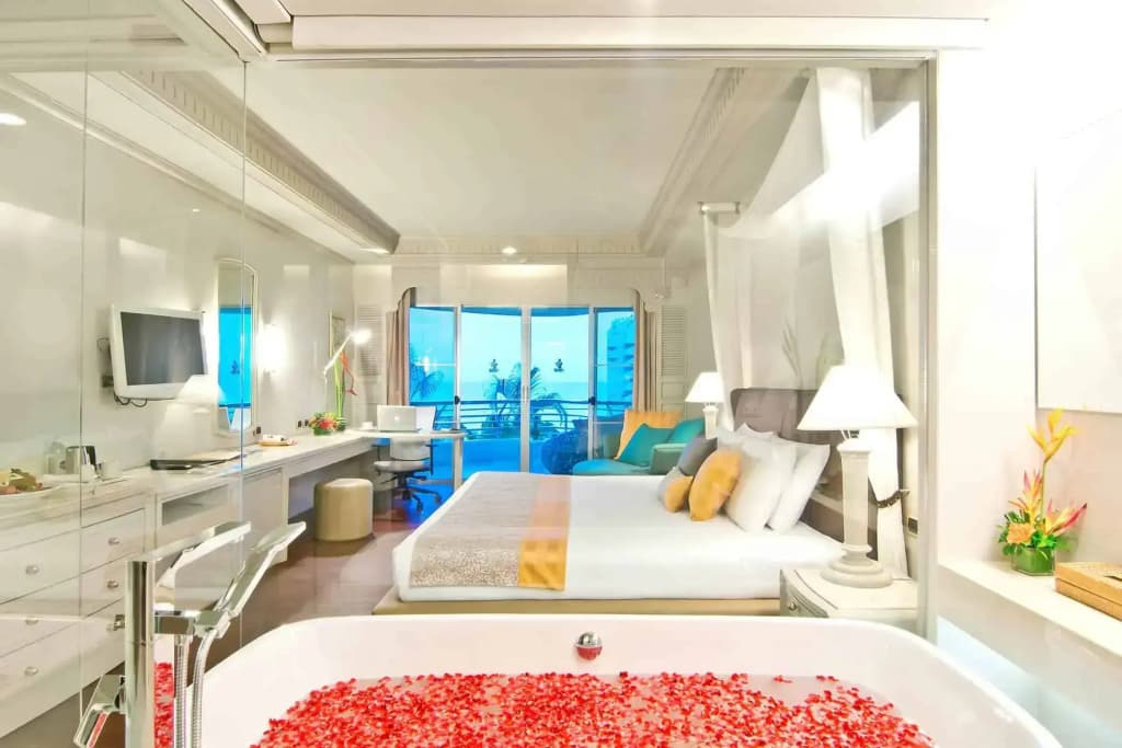 Grand Double room with sea view Plus full double bed