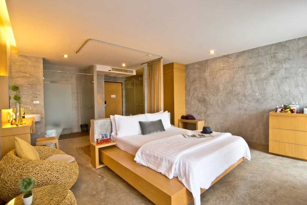 M Deluxe Double room with partial sea view full double bed