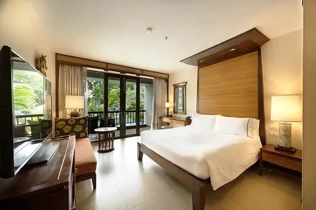 Tropical Deluxe Double room Pool View full double bed