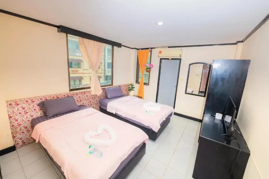 Double room with balcony full double bed