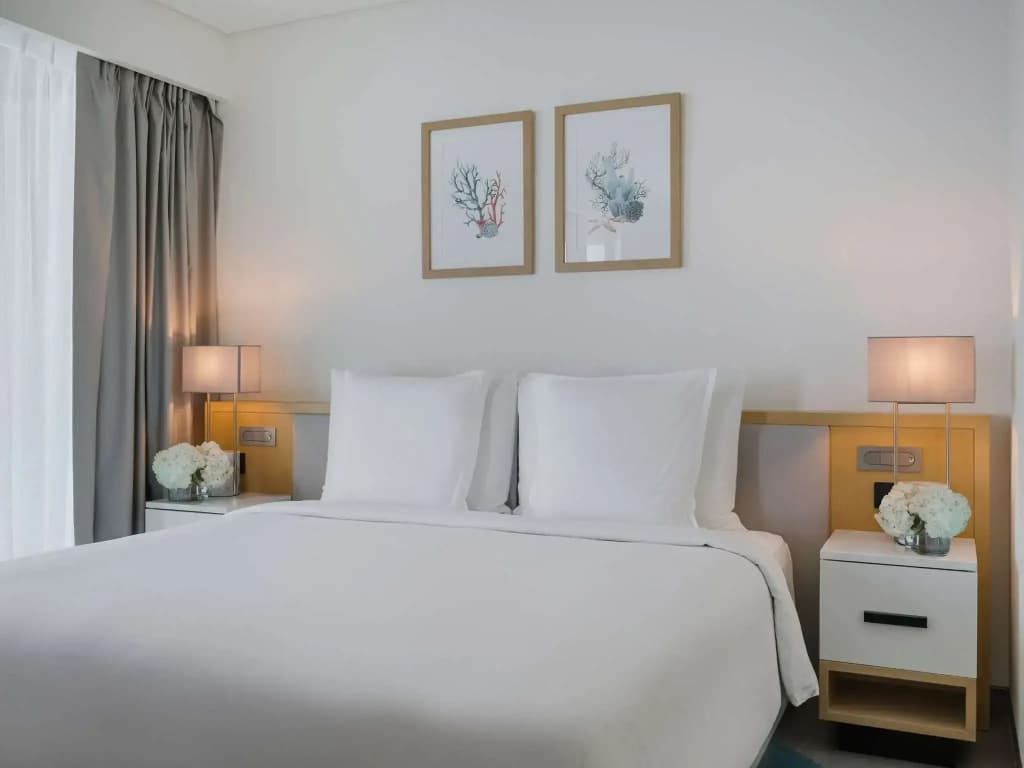 Beach View Corner Double Suite full double bed