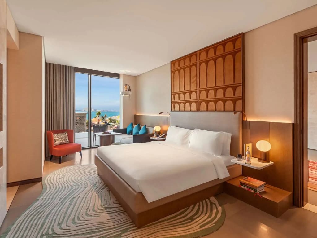 Aura Private Pool and Beach Access Double Suite full double bed