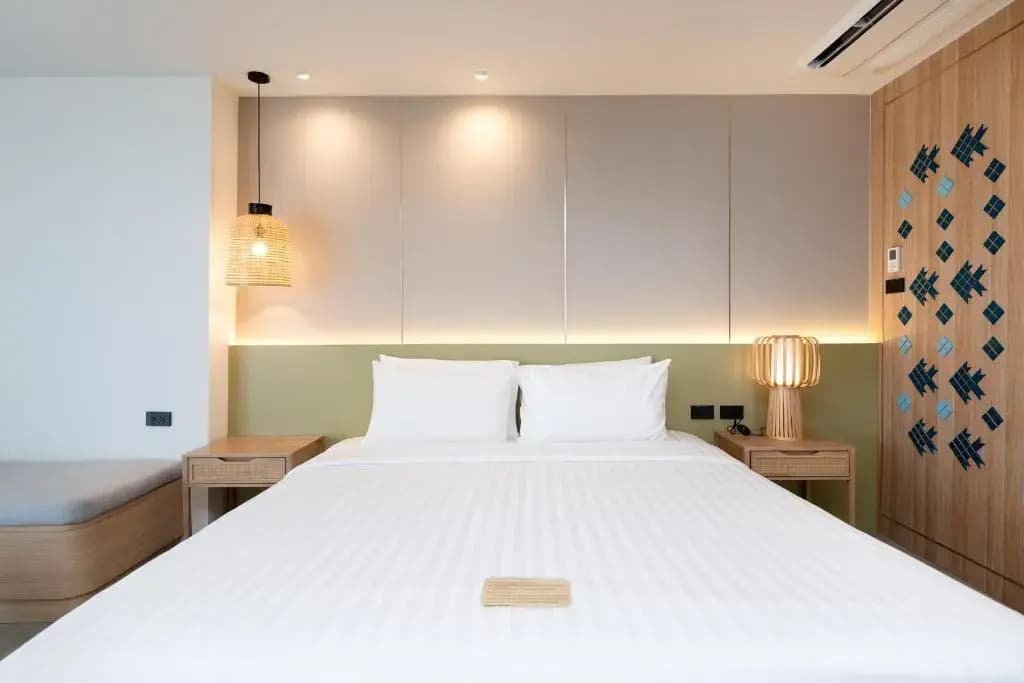 Double Suite with ocean view full double bed