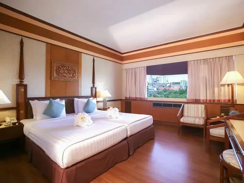Standard Double room with golf view full double bed