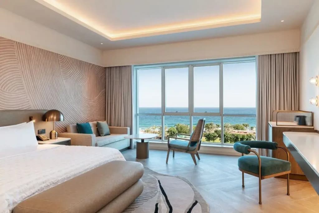 Renovated Deluxe Double room with sea view full double bed