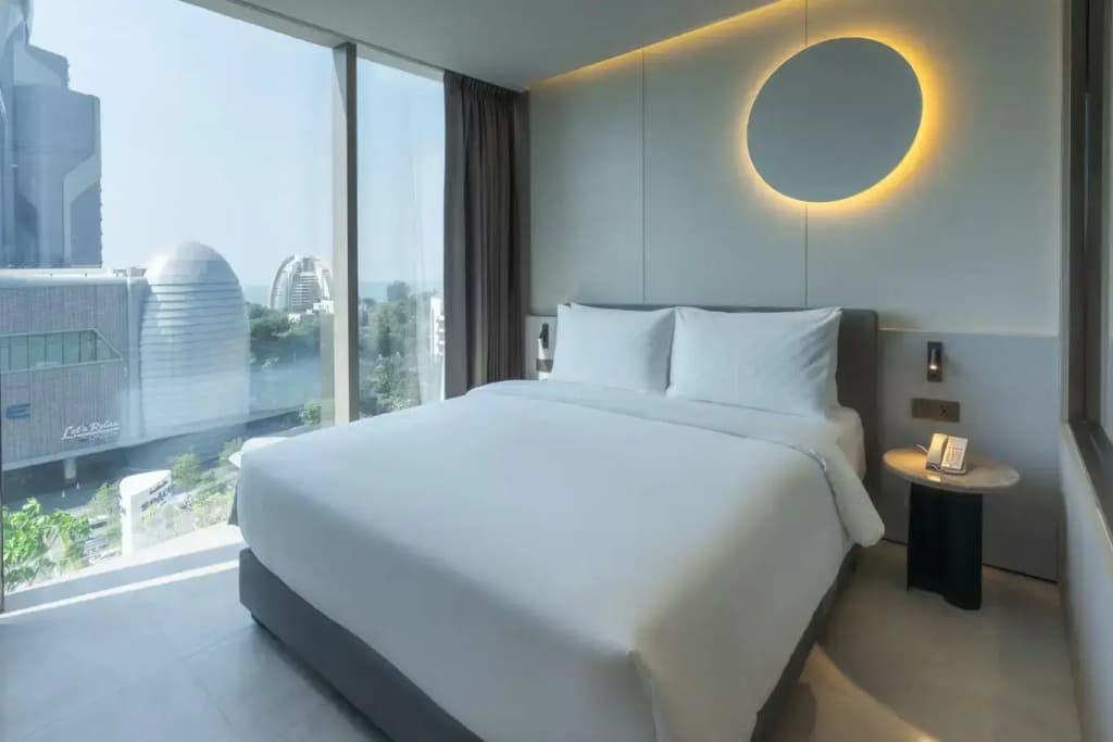 Luna Deluxe Double room with sea view full double bed