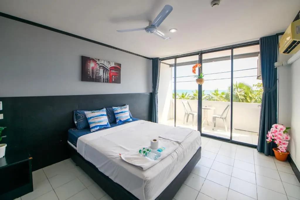 Deluxe Double room full double bed