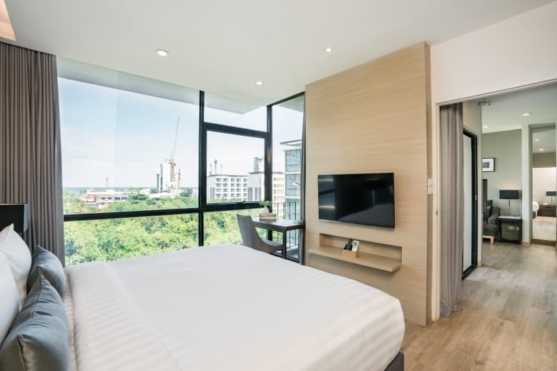 Grand Double Suite full double bed