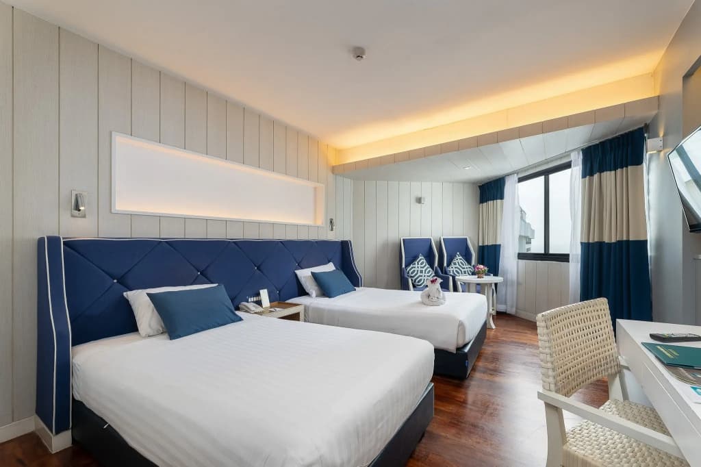 Superior Jomtien Wing Double room twin beds