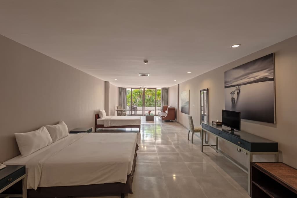 Family Triple Suite