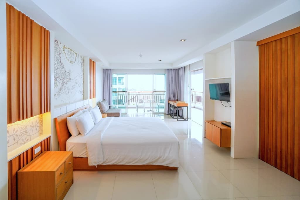 North Wing High Floor Double Suite full double bed