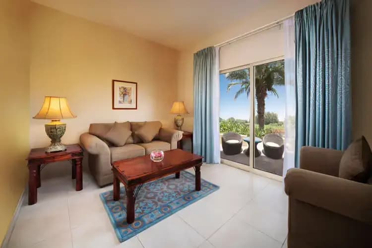 Double Junior Suite with pool view full double bed