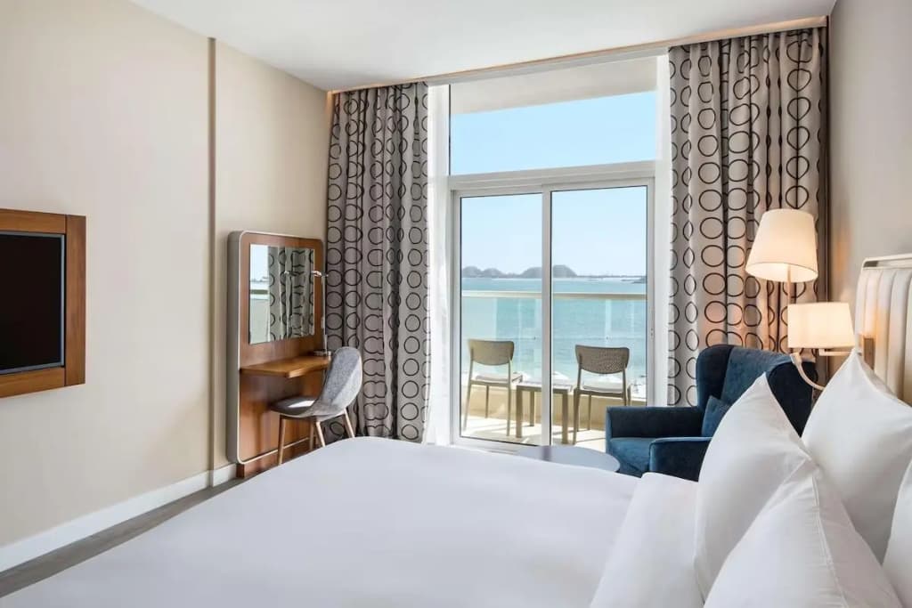 Premium Double room with balcony and with sea view full double bed