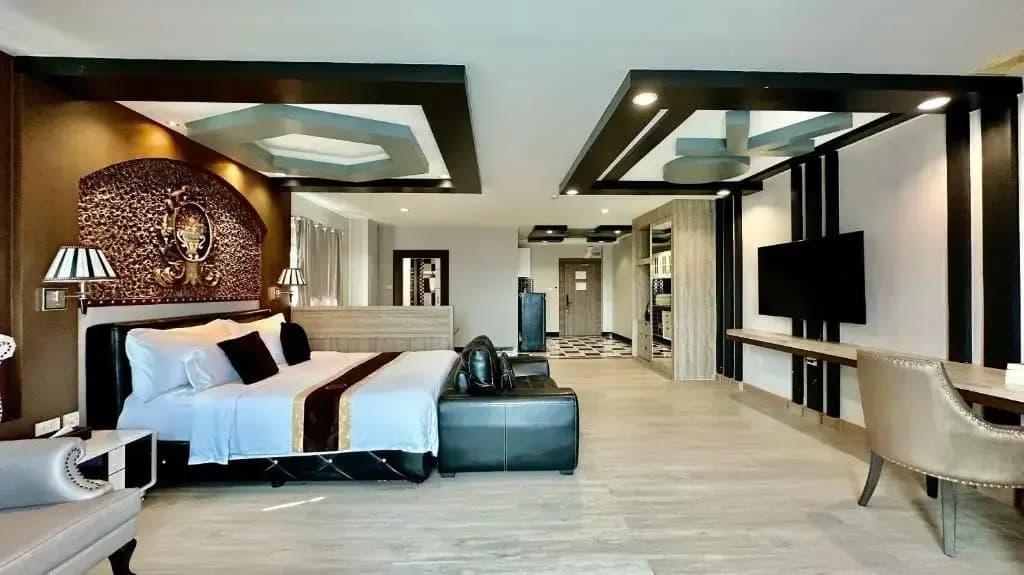 Executive Double Suite full double bed