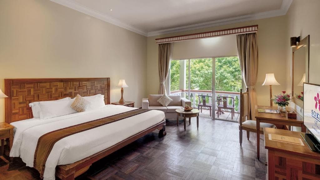Deluxe Double room with bay view full double bed