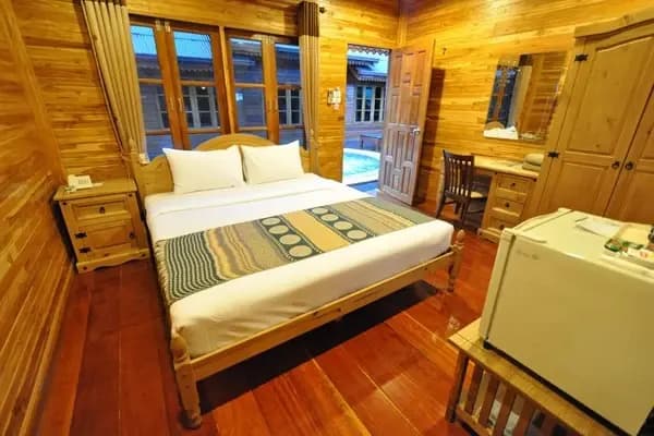 Double Thai Villa full double bed