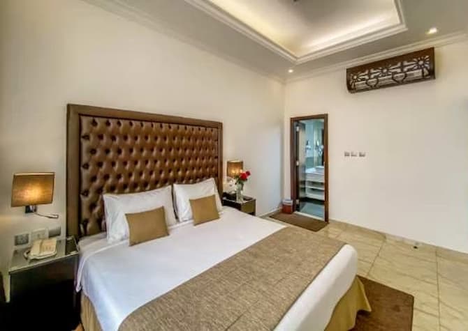 Premium Double Bungalow full double bed