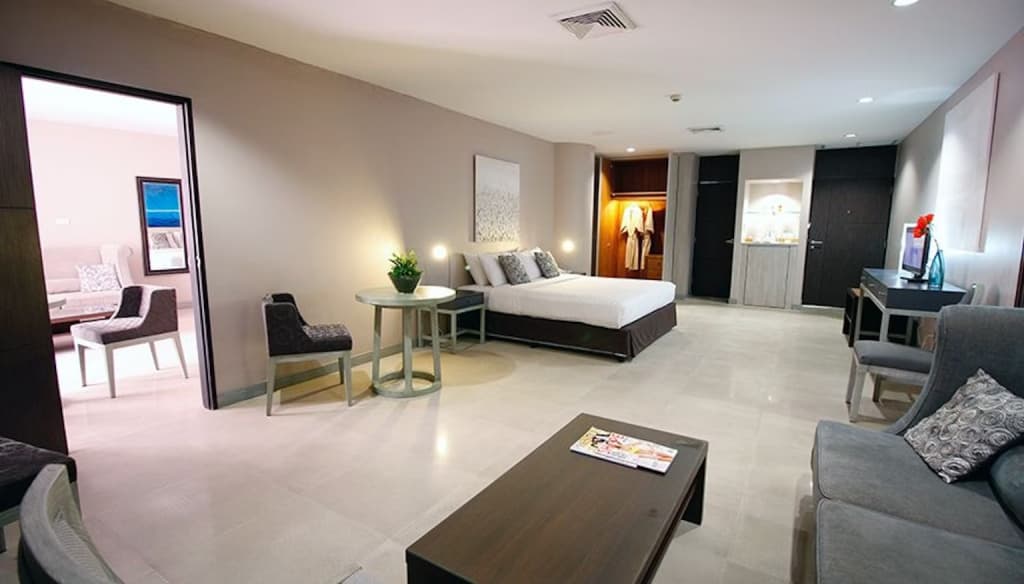 Double Junior Suite full double bed