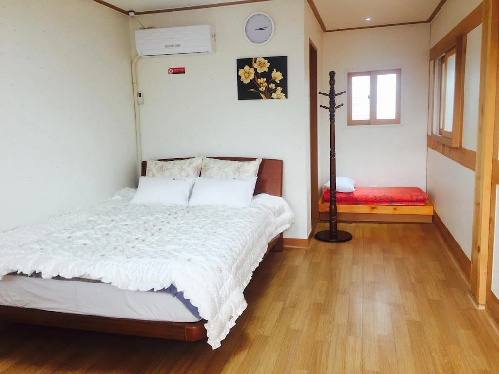 Double room full double bed