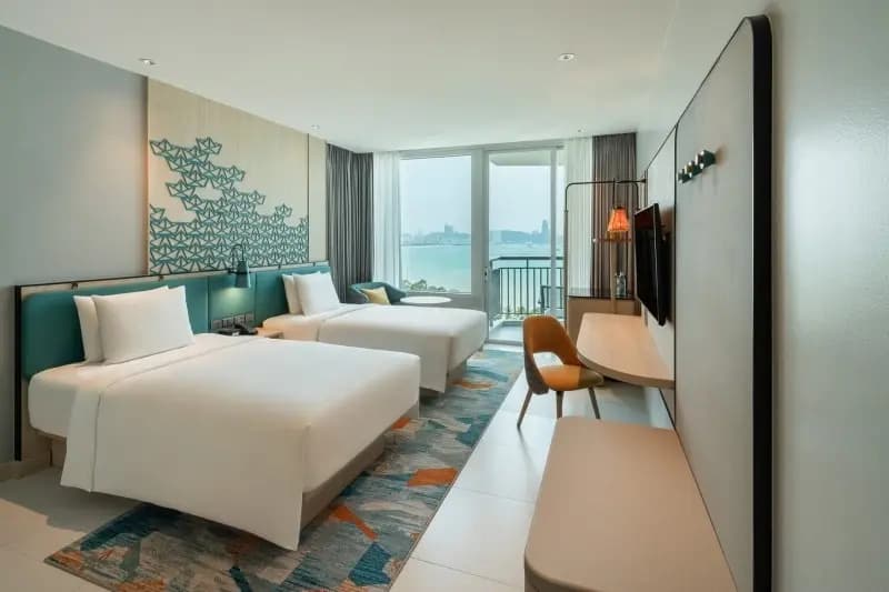 Standard Bay Tower Double room beachview twin beds