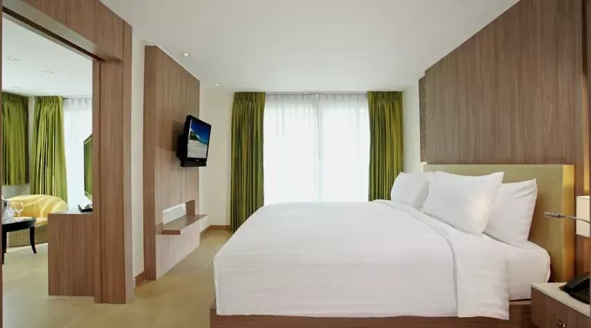 1 Bedroom Double Residence full double bed
